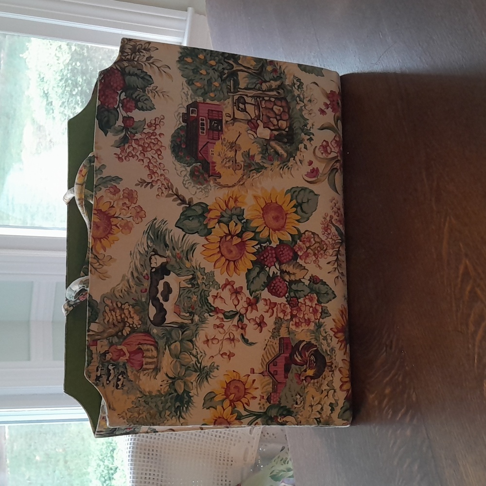 Margaret Smith Tote